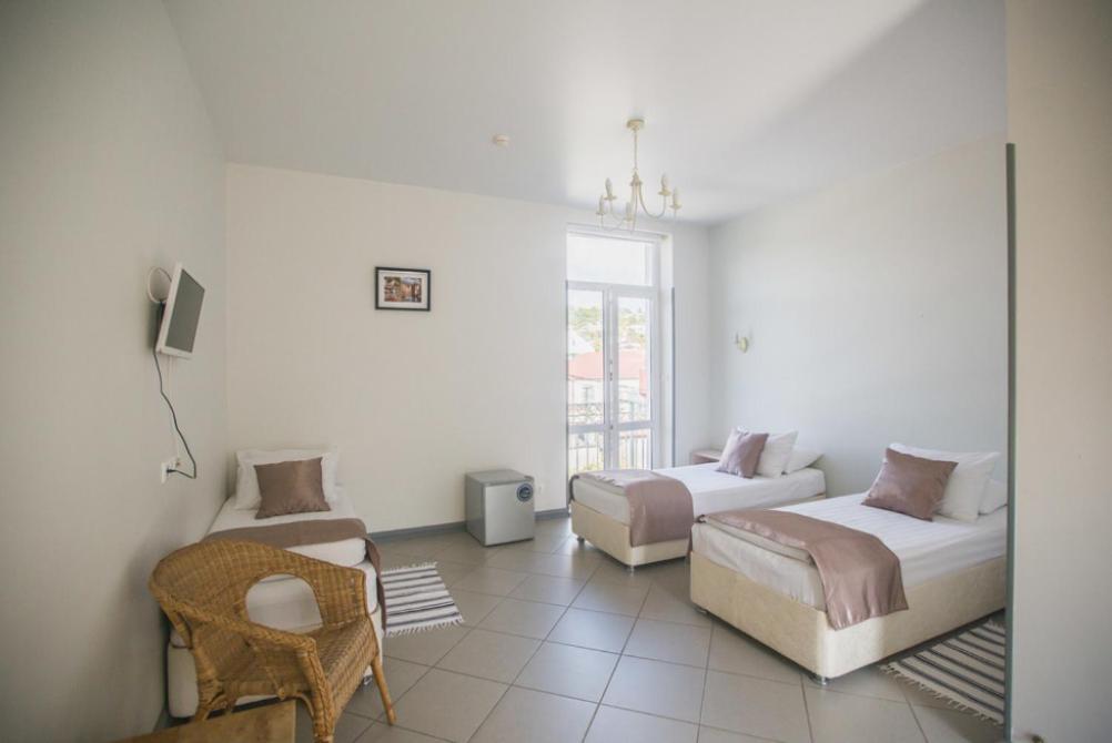 Heliopark Gora Bagrata Hotel Sukhumi Esterno foto